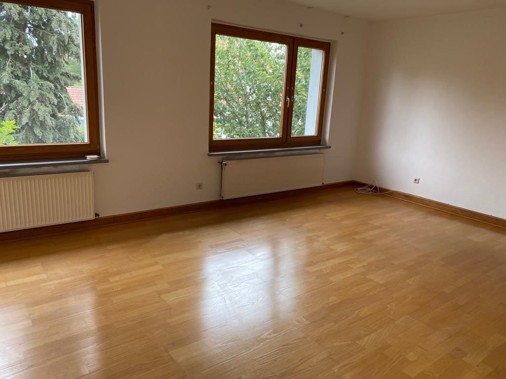 gemütliche Wohnung ** EISFELD **