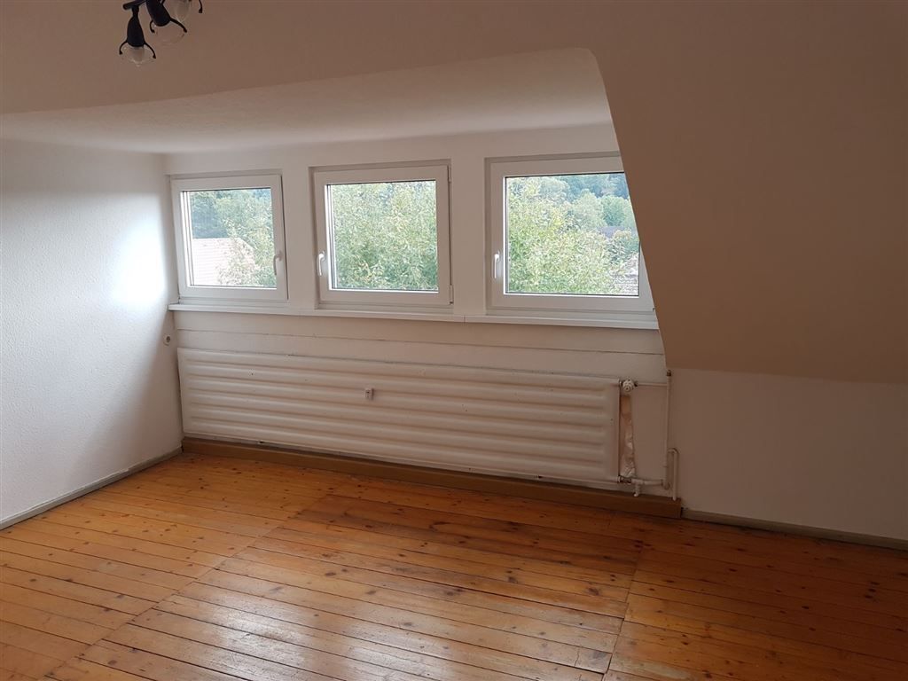 gemütl. 2 ZI-Wohnung ** Dusche ** Singleküche ** Keller