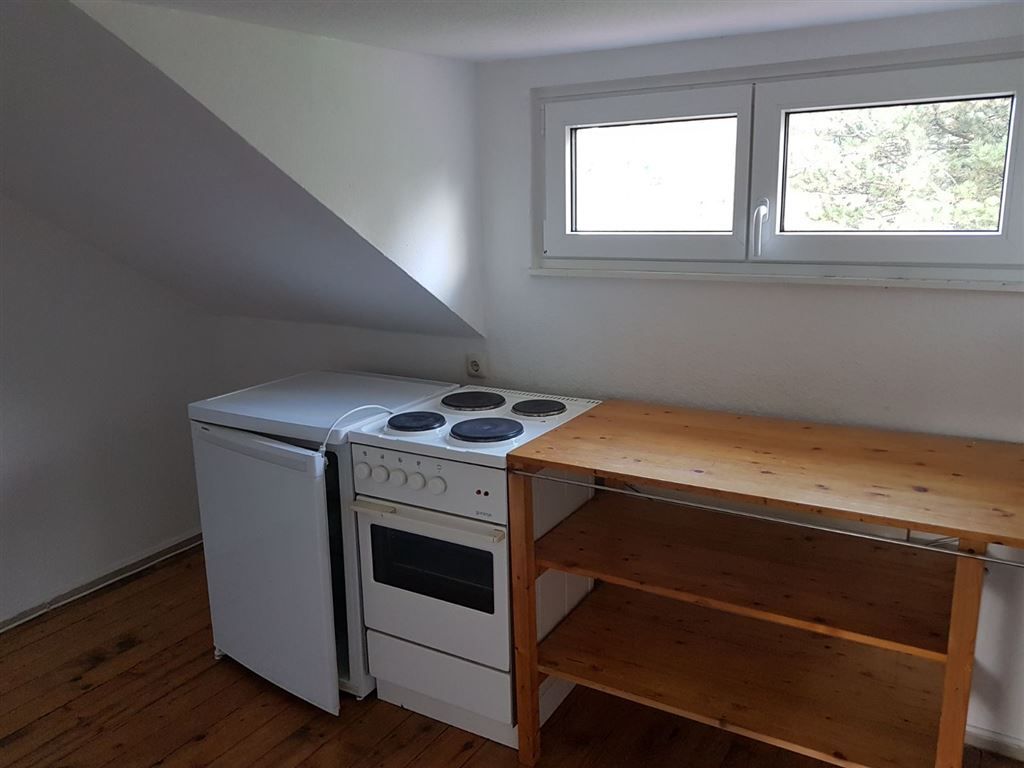 gemütl. 2 ZI-Wohnung ** Dusche ** Singleküche ** Keller