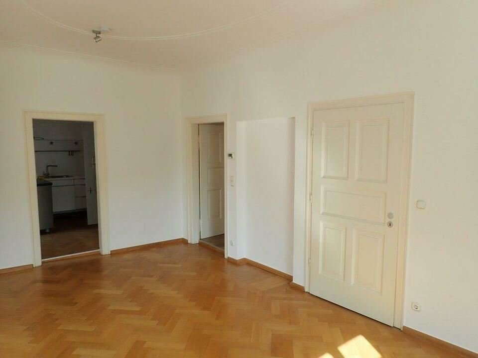 CO-City ** Denkmalschutz Altbau ** 4 ZI ** ALLES NEU !!! **