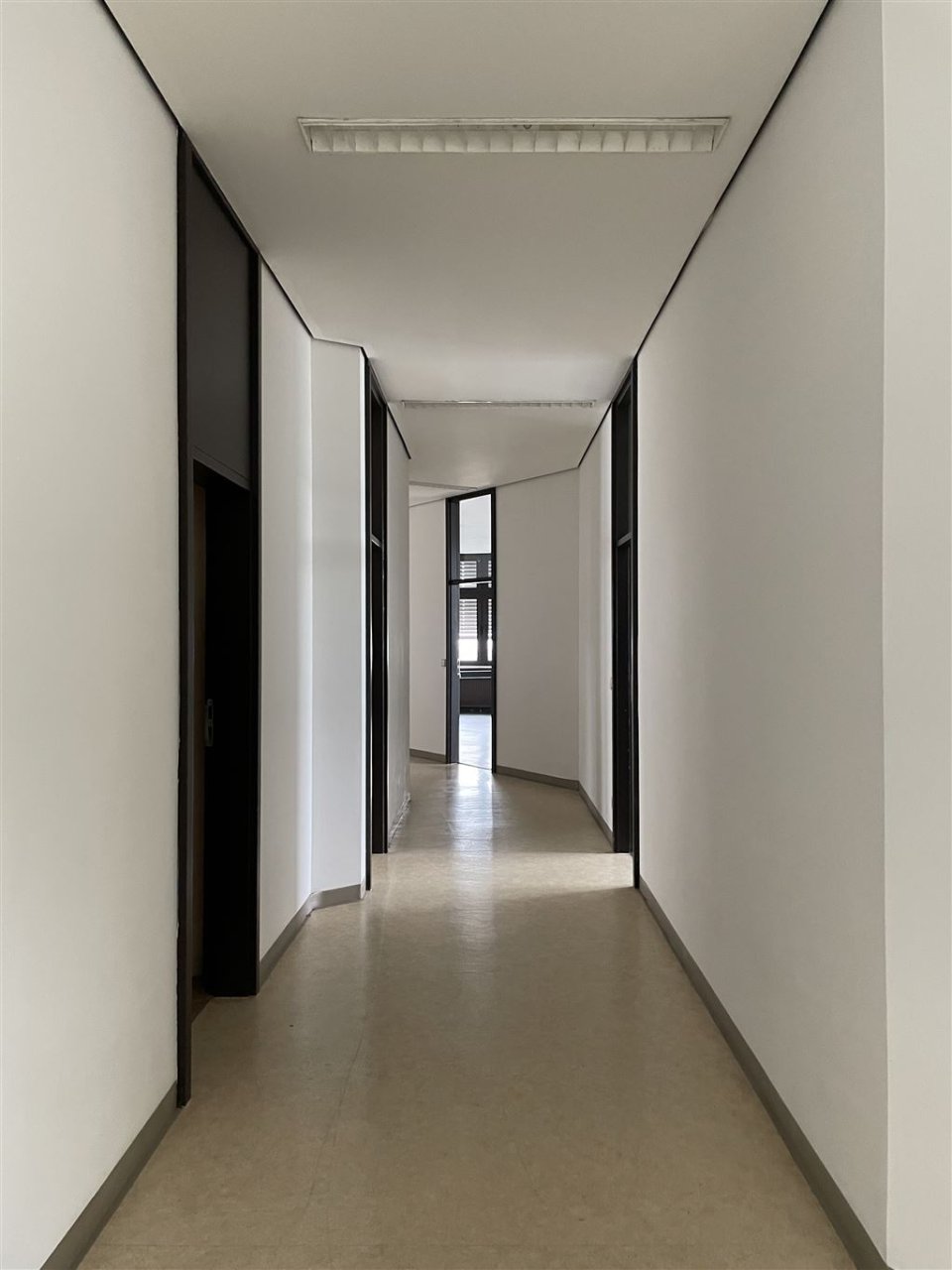 CO-SÜD ** ca. 450 m² Showroom, Lager und Büro  ca. 200 m² **