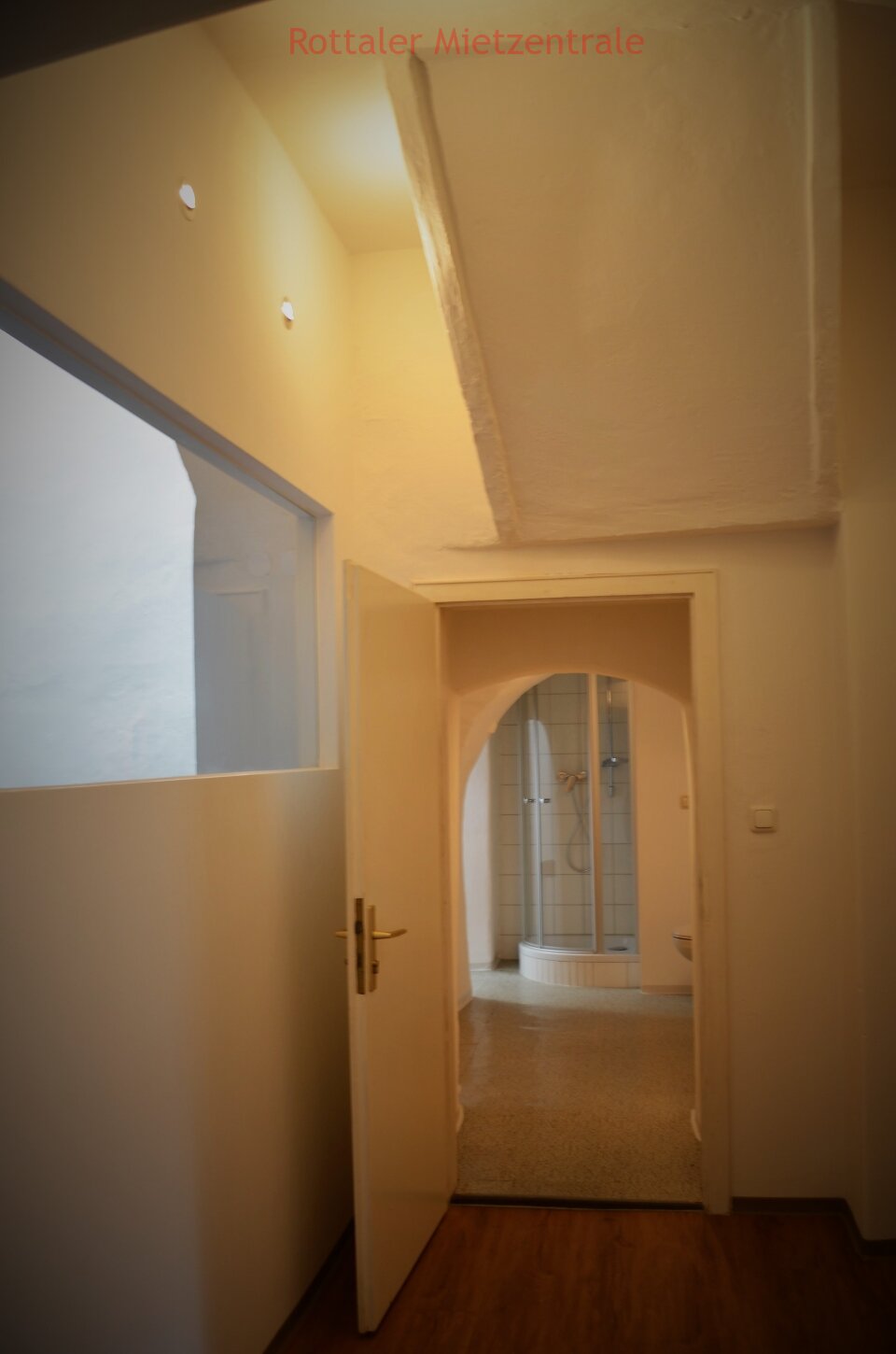 ***BAYERISCHE MIETZENTRALE: EINZIGARTIGE, CHARMANTE 96 QUADRATMETER WOHNUNG IN PASSAUS HISTORISCHER ALTSTADT!!!***