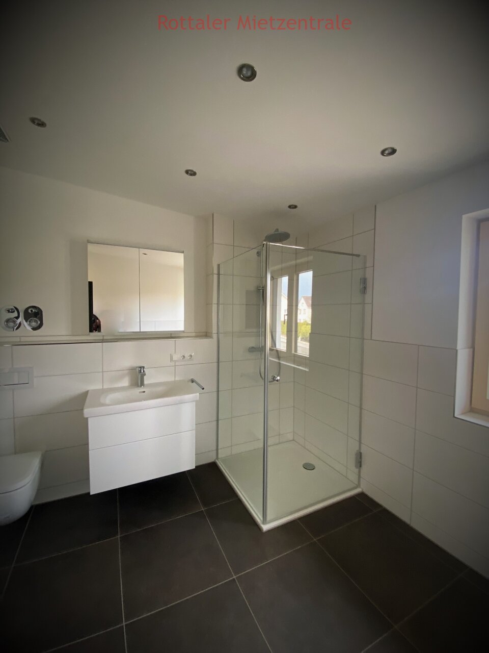 ***BAYERISCHE MIETZENTRALE: Attraktive 4-Zimmer Neubau-Wohnung in Simbach / Landau***