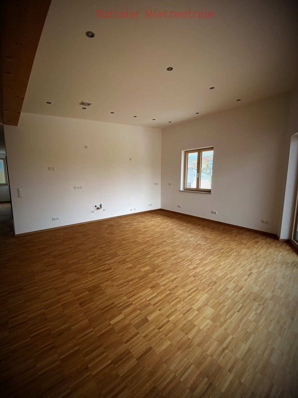 ***BAYERISCHE MIETZENTRALE: Attraktive 4-Zimmer Neubau-Wohnung in Simbach / Landau***
