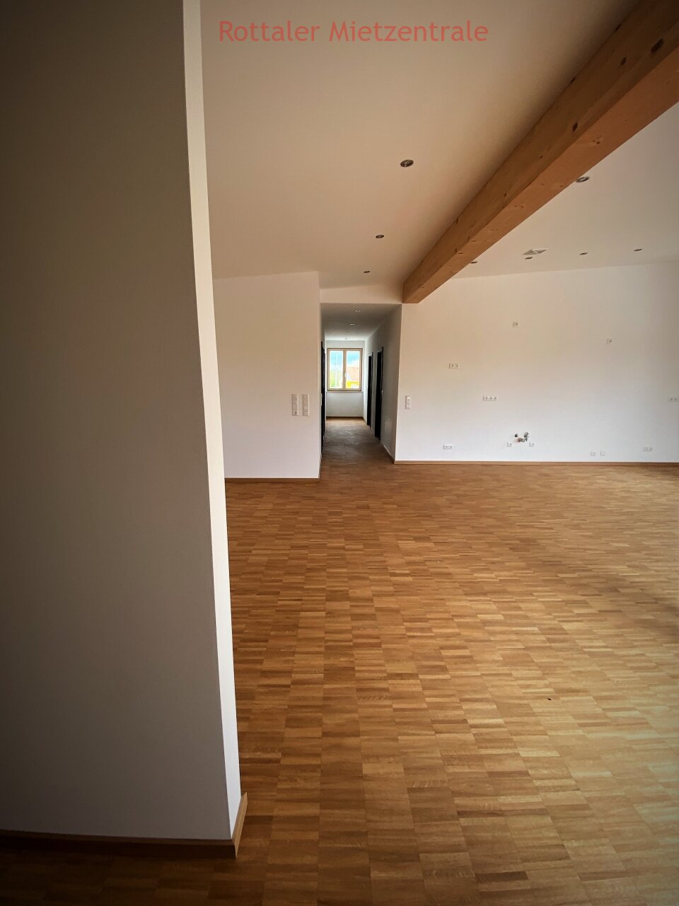 ***BAYERISCHE MIETZENTRALE: Attraktive 4-Zimmer Neubau-Wohnung in Simbach / Landau***
