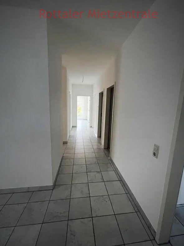 ***BAYERISCHE MIETZENTALE: helle und freundliche Büro- oder Praxisräume in Pocking!!!***