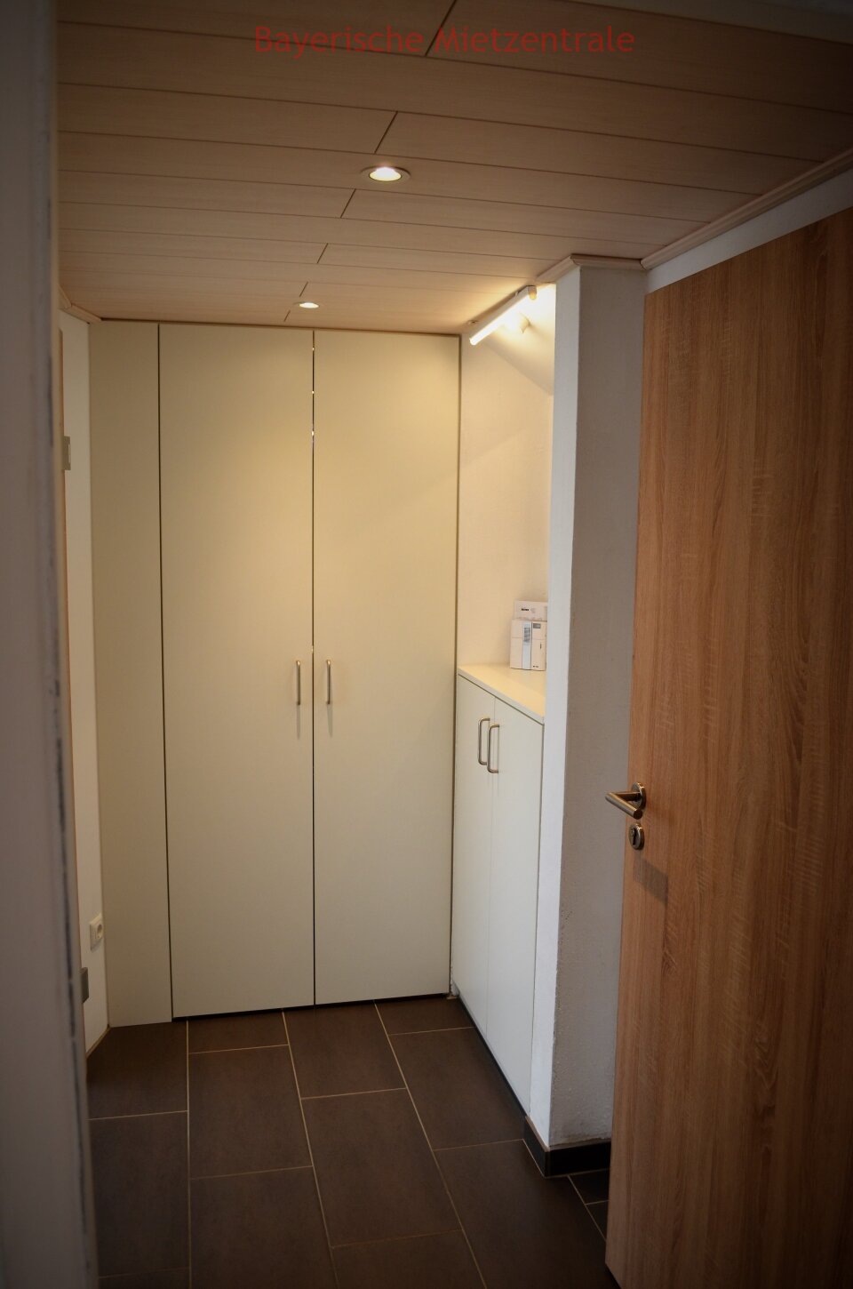 ***BAYERISCHE MIETZENTRALE: helles und freundliches, voll möbliertes 1-Zimmer Appartement!!!***