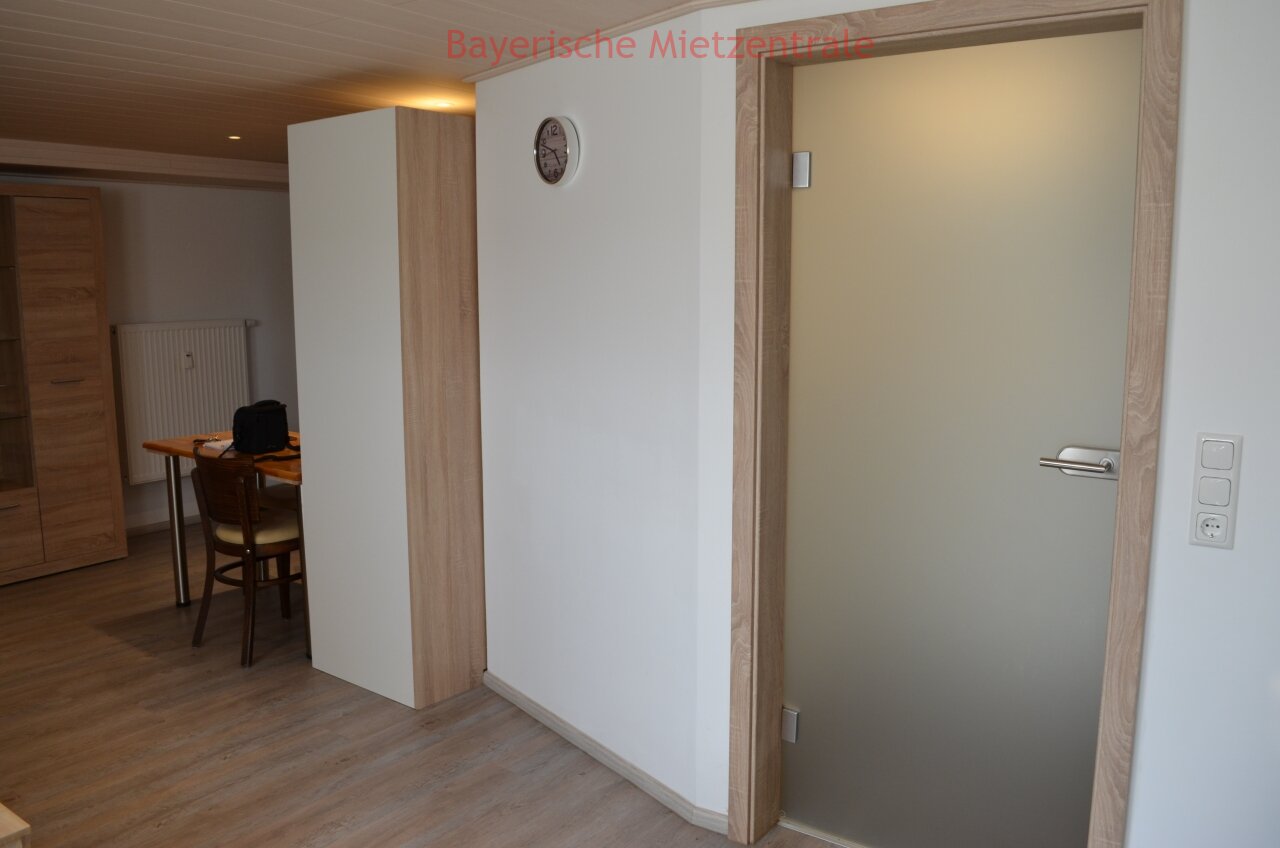 ***BAYERISCHE MIETZENTRALE: helles und freundliches, voll möbliertes 1-Zimmer Appartement!!!***