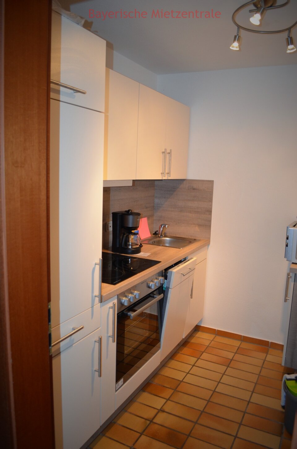 ***BAYERISCHE MIETZENTRALE: Modernes und freundliches 1-Zimmer Appartement mit toller Aussicht***