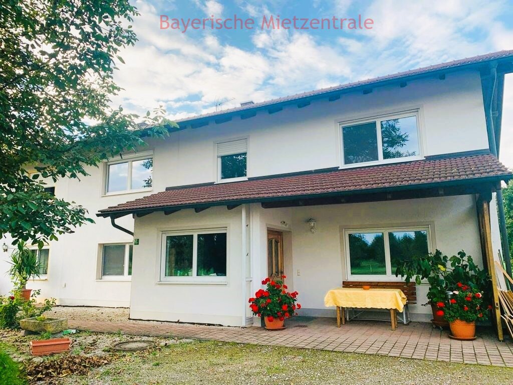 ***BAYERISCHE MIETZENTRALE: Wunderschöne und ruhig gelegene Doppelhaushälfte direkt am Golfplatz!!!***