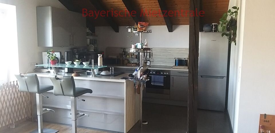 ***BAYERISCHE MIETZENTRALE: tolle Wohnung mit Dachterrasse***