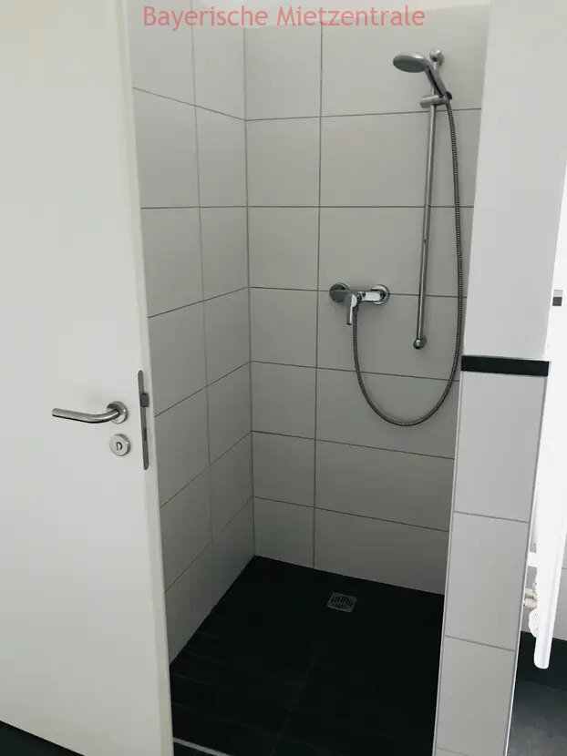 ***BAYERISCHE MIETZENTRALE: lichtdurchflutete 3-Zimmer Wohnung - barrierefrei***