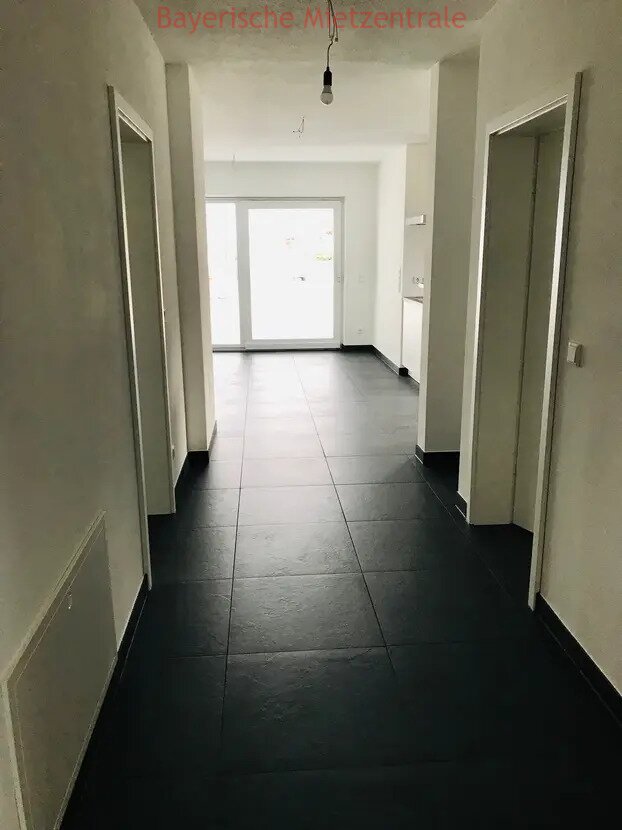 ***BAYERISCHE MIETZENTRALE: lichtdurchflutete 3-Zimmer Wohnung - barrierefrei***