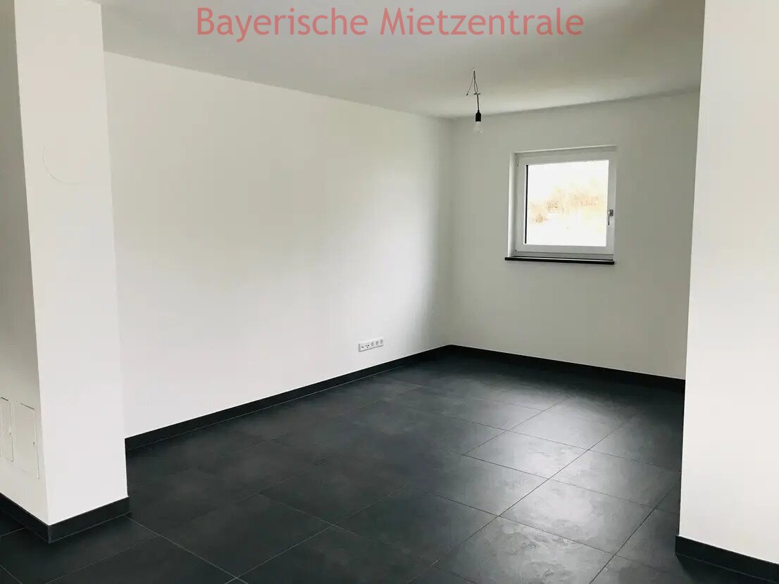 ***BAYERISCHE MIETZENTRALE: lichtdurchflutete 3-Zimmer Wohnung - barrierefrei***