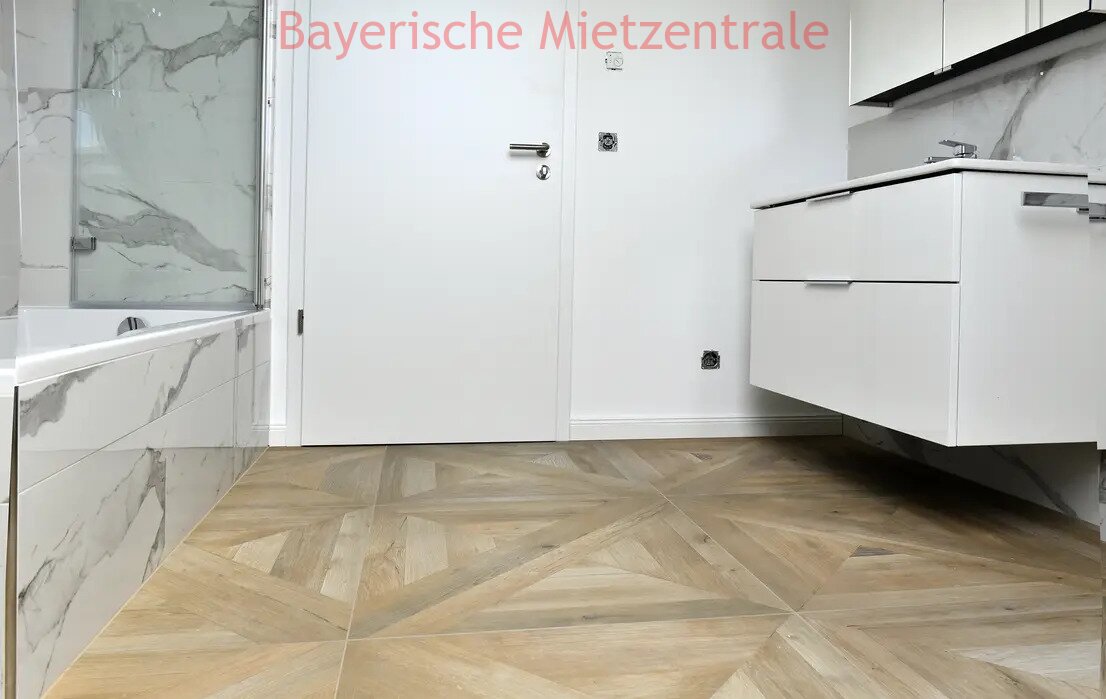***BAYERISCHE MIETZENRALE: tolle 2-Zimmer Neubau-Dachgeschosswohnung***
