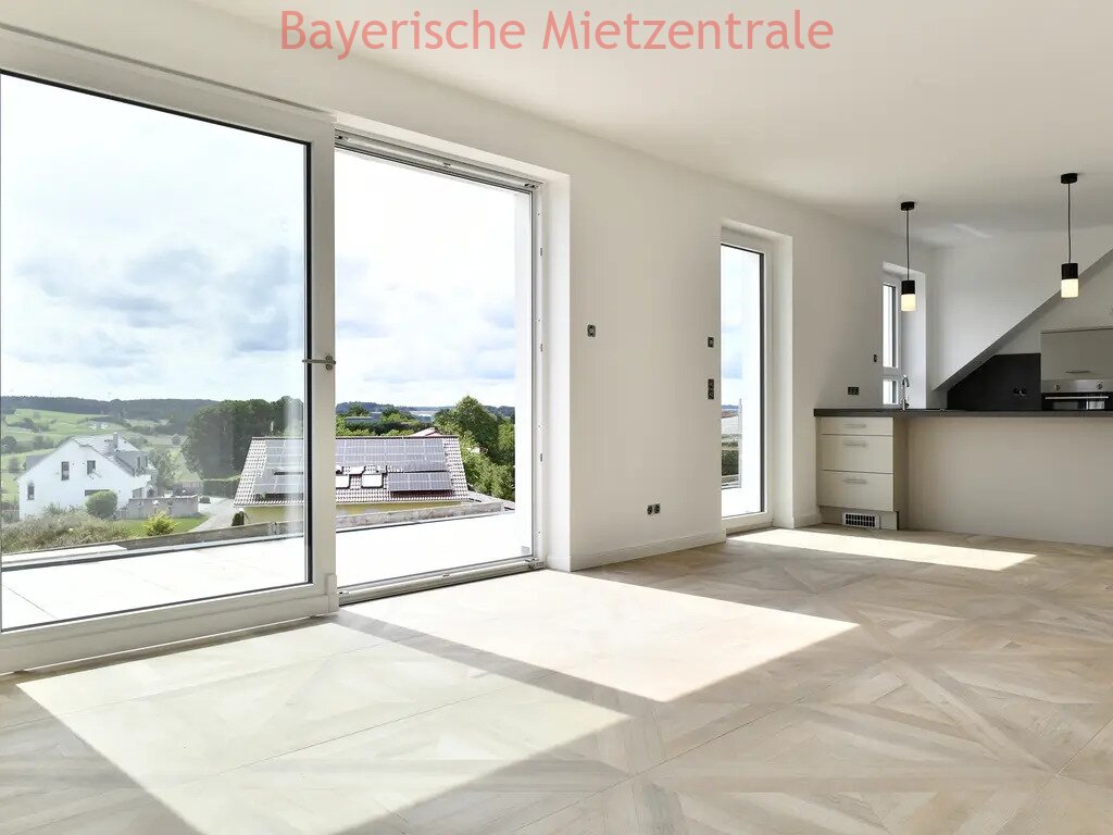 ***BAYERISCHE MIETZENRALE: tolle 2-Zimmer Neubau-Dachgeschosswohnung***