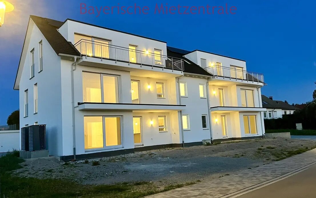 ***BAYERISCHE MIETZENRALE: tolle 2-Zimmer Neubau-Dachgeschosswohnung***