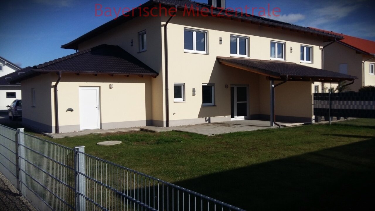 ***BAYERISCHE MIETZENTRALE: neuwertige Doppelhaushälfte mit gehobener Ausstattung**