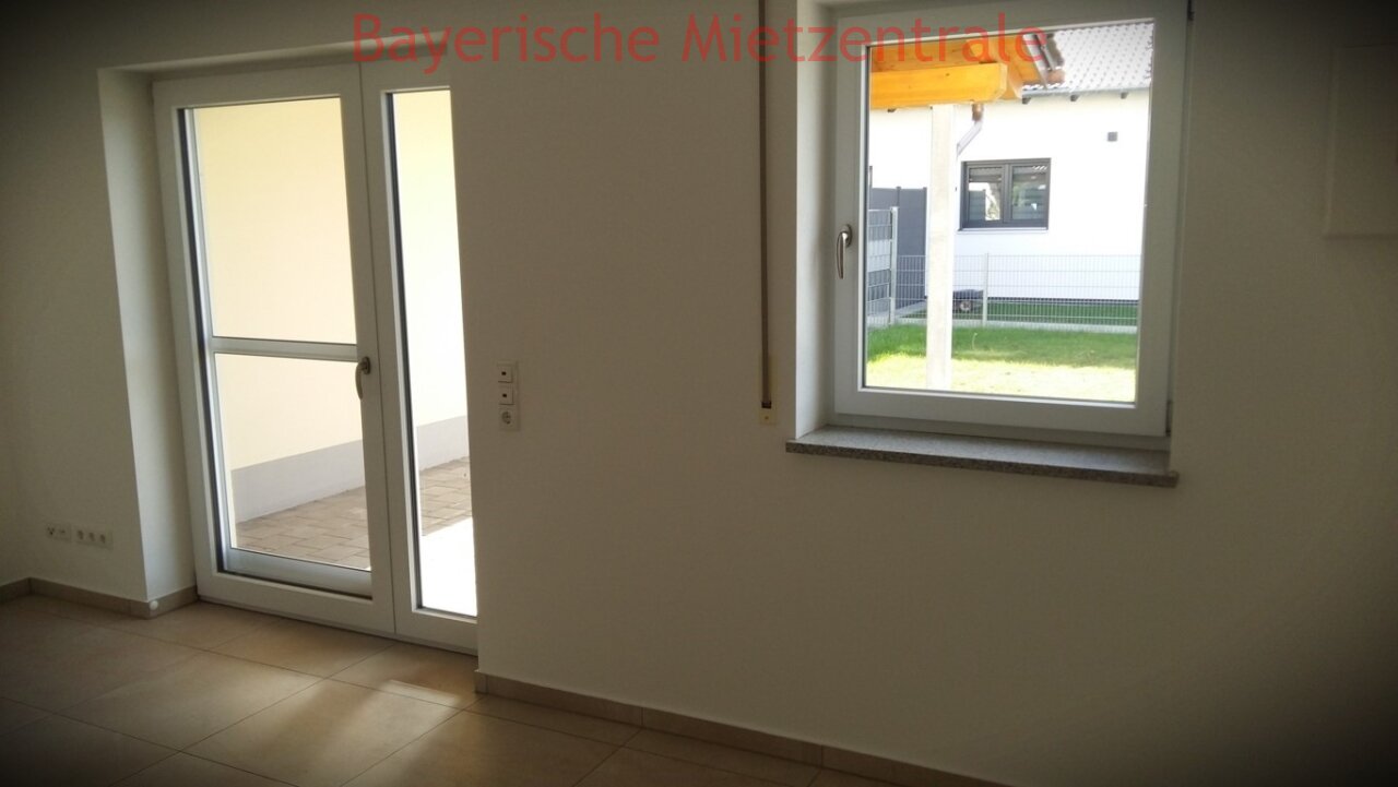 ***BAYERISCHE MIETZENTRALE: neuwertige Doppelhaushälfte mit gehobener Ausstattung**