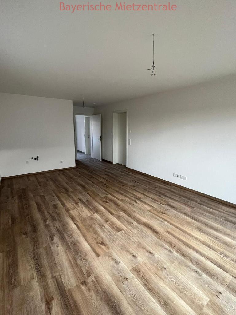 ***BAYERISCHE MIETZENTRALE: Exklusive und attraktive 3-Zimmer-Neubauwohnung mit Loggia in zentraler Lage!!!***