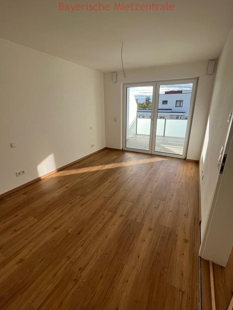 ***BAYERISCHE MIETZENTRALE: Exklusive und attraktive 2-Zimmer-Neubauwohnung mit Loggia in zentraler Lage!!!***