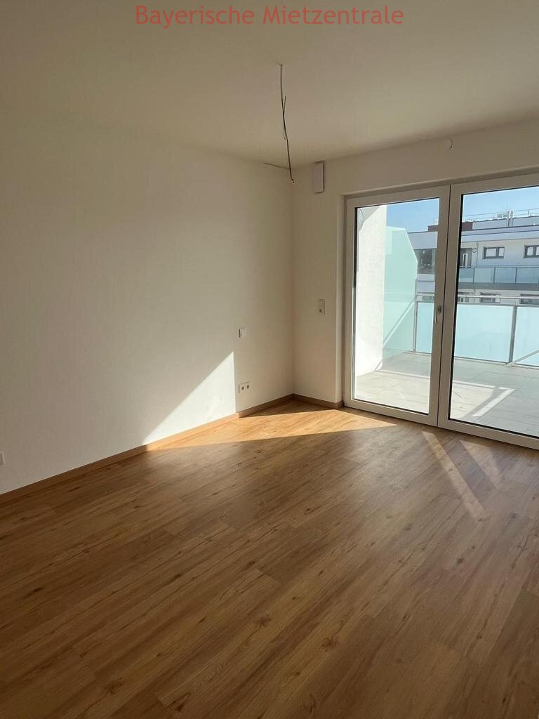 ***BAYERISCHE MIETZENTRALE: Exklusive und attraktive 2-Zimmer-Neubauwohnung mit Loggia in zentraler Lage!!!***