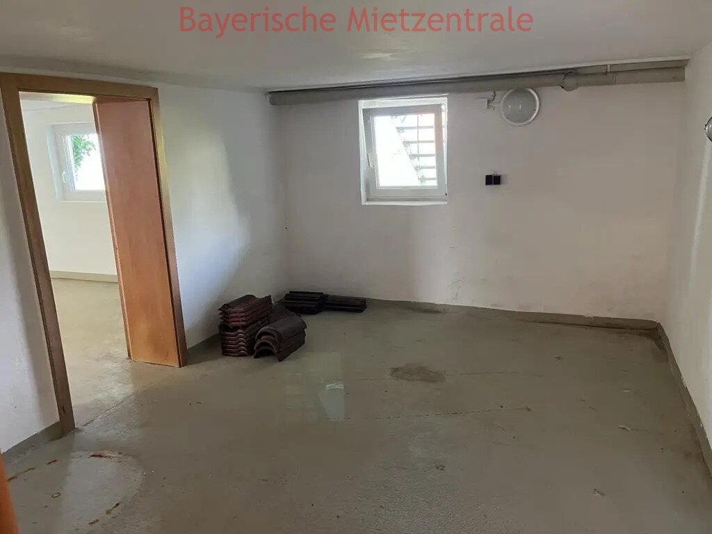 ***BAYERISCHE MIETZENTRALE: Renoviertes, lichtdurchflutetes Mehrfamilienhaus mit Terrasse, großem Garten und traumhafter Aussicht auf die Alpen!!!***