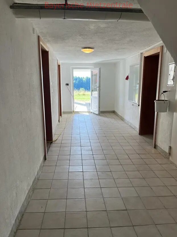 ***BAYERISCHE MIETZENTRALE: Renoviertes, lichtdurchflutetes Mehrfamilienhaus mit Terrasse, großem Garten und traumhafter Aussicht auf die Alpen!!!***