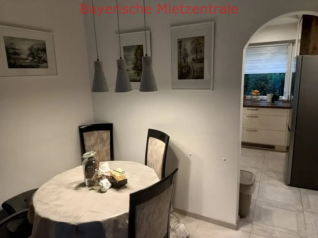 ***BAYERISCHE MIETZENTRALE: Attraktives und vollst. renoviertes Reihenhaus mit lux. Innenausstattung!!!***