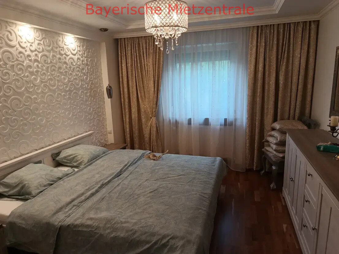 ***BAYERISCHE MIETZENTRALE: Attraktives und vollst. renoviertes Reihenhaus mit lux. Innenausstattung!!!***