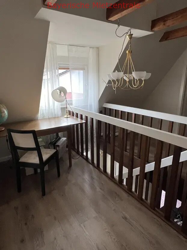 ***BAYERISCHE MIETZENTRALE: MIETEN AUF ZEIT - Haus im französischen Stil mit großem Garten & möbliert!!!***