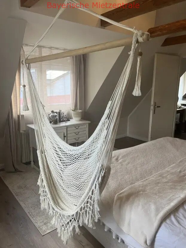 ***BAYERISCHE MIETZENTRALE: MIETEN AUF ZEIT - Haus im französischen Stil mit großem Garten & möbliert!!!***