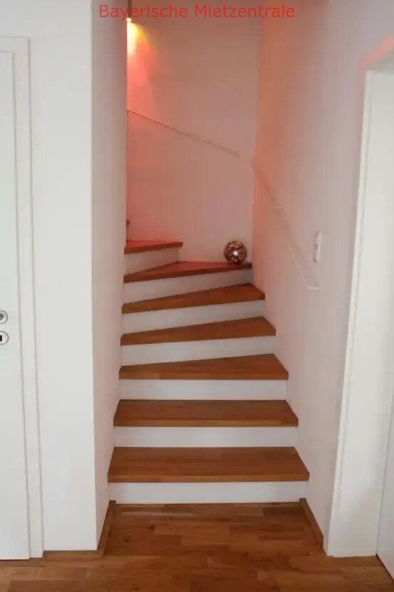 ***BAYERISCHE MIETZENTRALE: Günstiges 5-Zimmer-Einfamilienhaus mit gehobener Innenausstattung und EBK!!!***