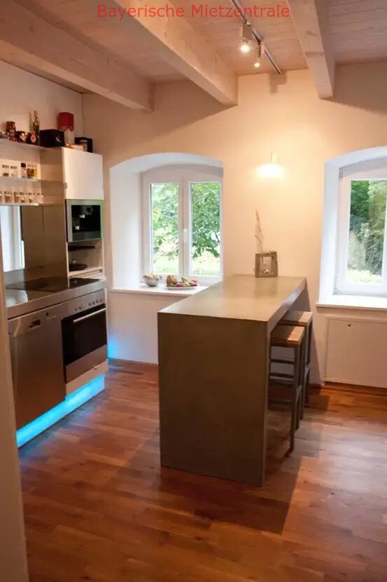 ***BAYERISCHE MIETZENTRALE: Günstiges 5-Zimmer-Einfamilienhaus mit gehobener Innenausstattung und EBK!!!***