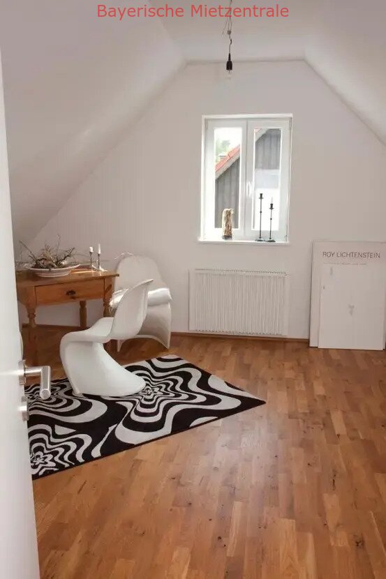 ***BAYERISCHE MIETZENTRALE: Günstiges 5-Zimmer-Einfamilienhaus mit gehobener Innenausstattung und EBK!!!***