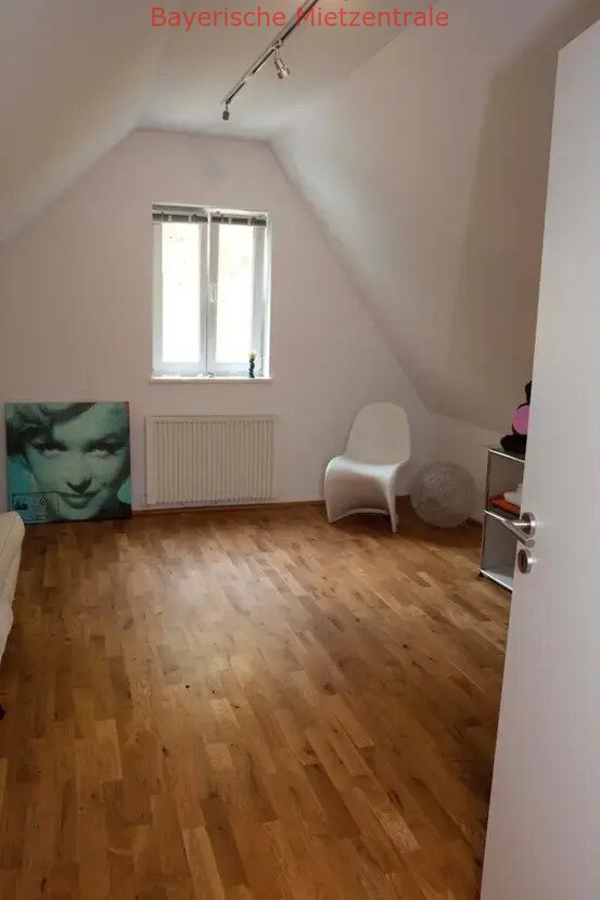 ***BAYERISCHE MIETZENTRALE: Günstiges 5-Zimmer-Einfamilienhaus mit gehobener Innenausstattung und EBK!!!***