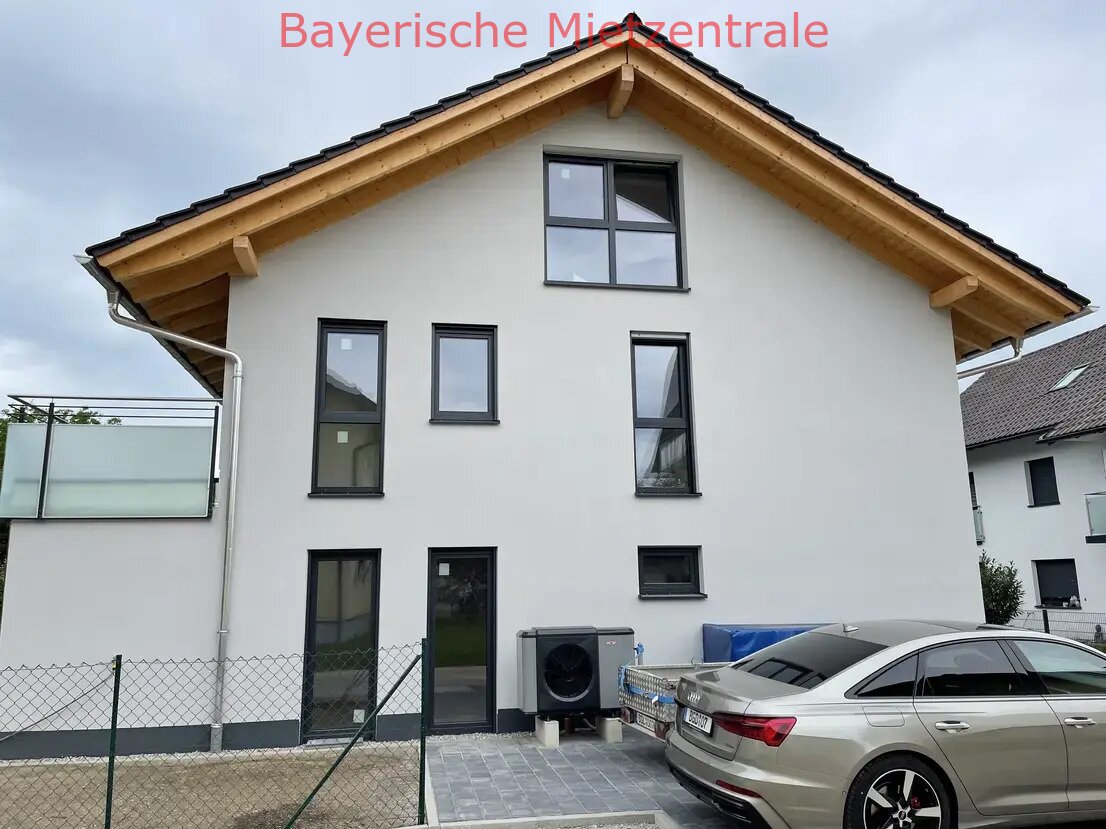 ***BAYERISCHE MIETZENTRALE: Neuwertige Doppelhaushälfte zu vermieten - zentral in Freilassing!!!***