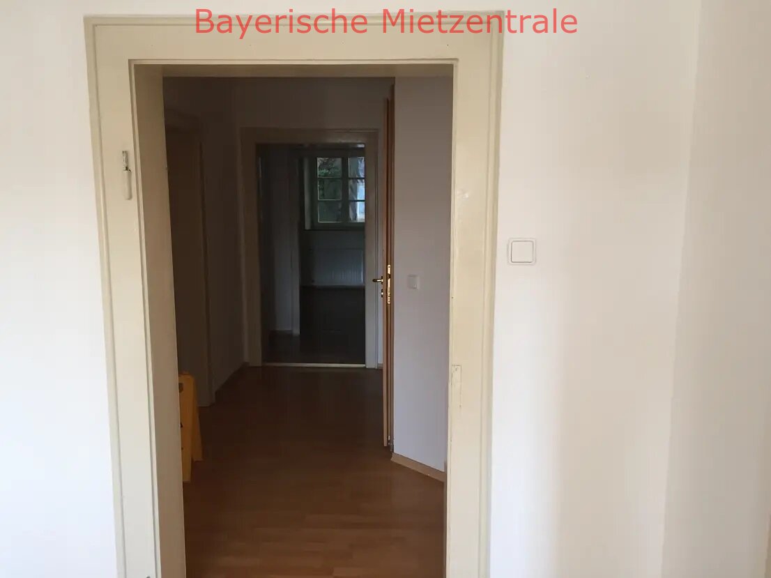 ***Bayerische Mietzentrale: Ideale 3-4er WG-Altbau-Wohnung (91qm/107qm) am Anger in Passau***