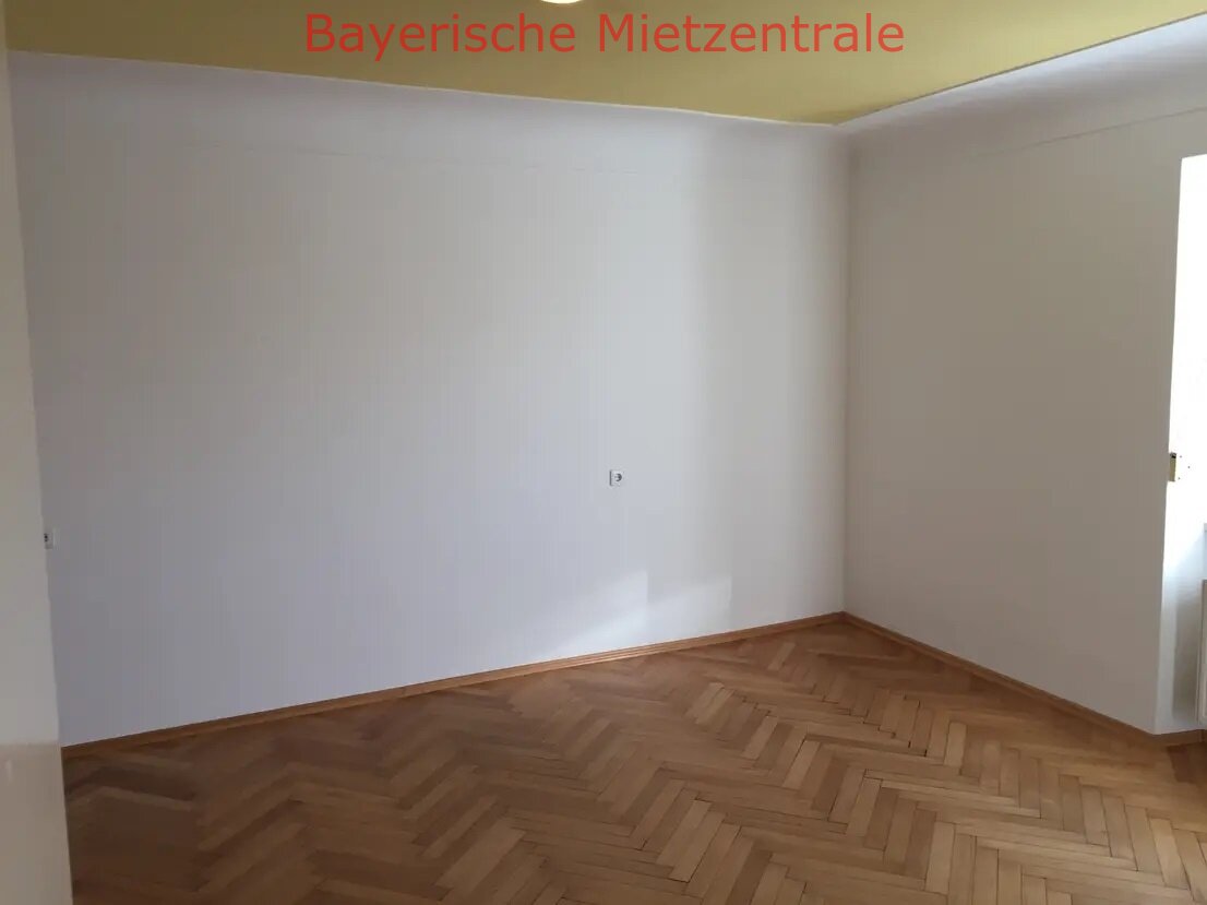 ***Bayerische Mietzentrale: Ideale 3-4er WG-Altbau-Wohnung (91qm/107qm) am Anger in Passau***