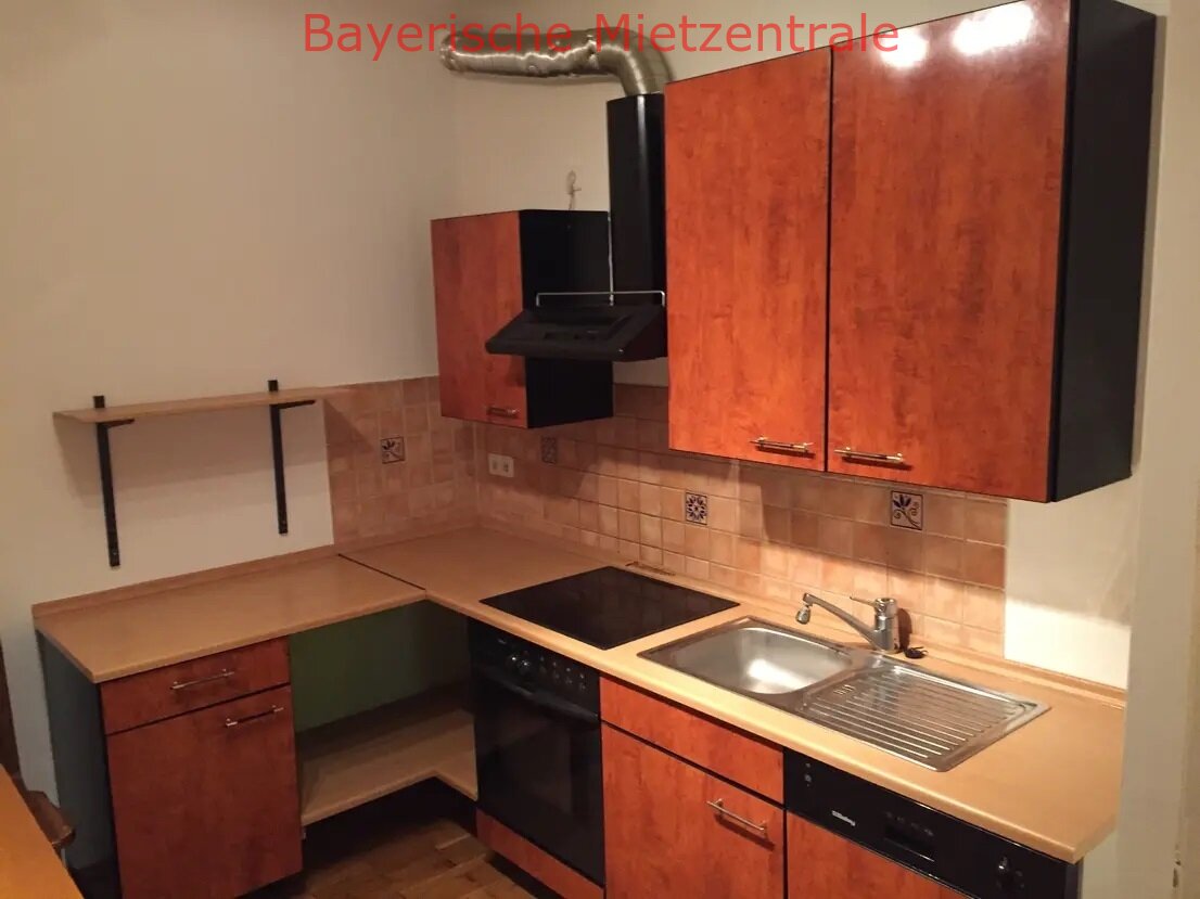 ***Bayerische Mietzentrale: Ideale 3-4er WG-Altbau-Wohnung (91qm/107qm) am Anger in Passau***