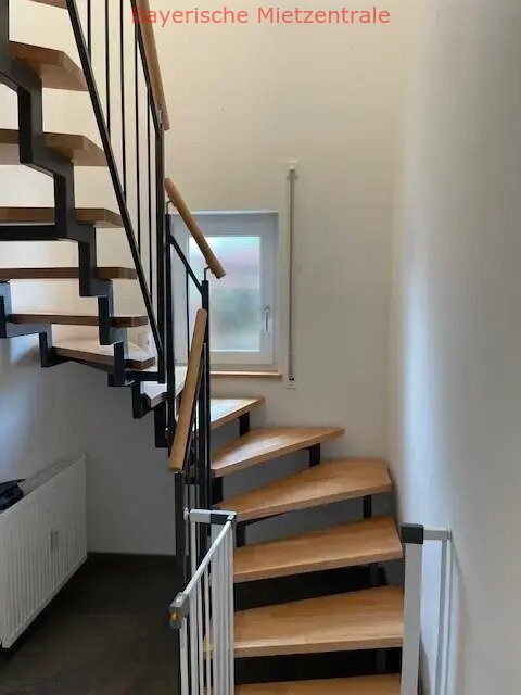***BAYERISCHE MIETZENTRALE: Geräumige, geschmackvolle 7-Raum-EG-Wohnung mit luxuriöser Innenausstattung mit EBK!!!***