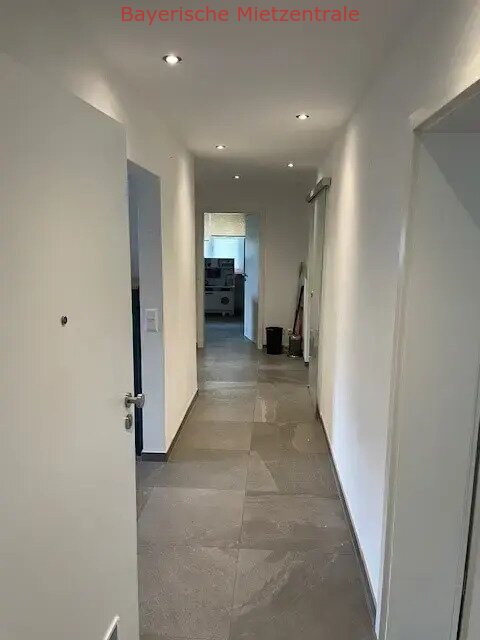 ***BAYERISCHE MIETZENTRALE: Geräumige, geschmackvolle 7-Raum-EG-Wohnung mit luxuriöser Innenausstattung mit EBK!!!***