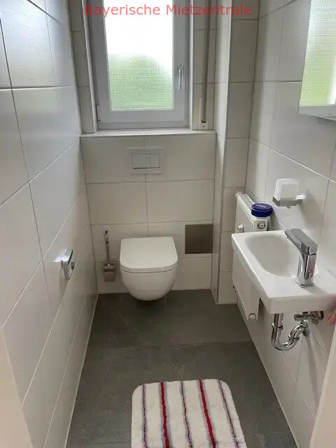 ***BAYERISCHE MIETZENTRALE: Geräumige, geschmackvolle 7-Raum-EG-Wohnung mit luxuriöser Innenausstattung mit EBK!!!***