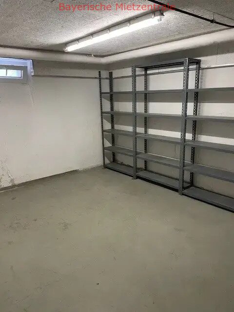 ***BAYERISCHE MIETZENTRALE: Geräumige, geschmackvolle 7-Raum-EG-Wohnung mit luxuriöser Innenausstattung mit EBK!!!***