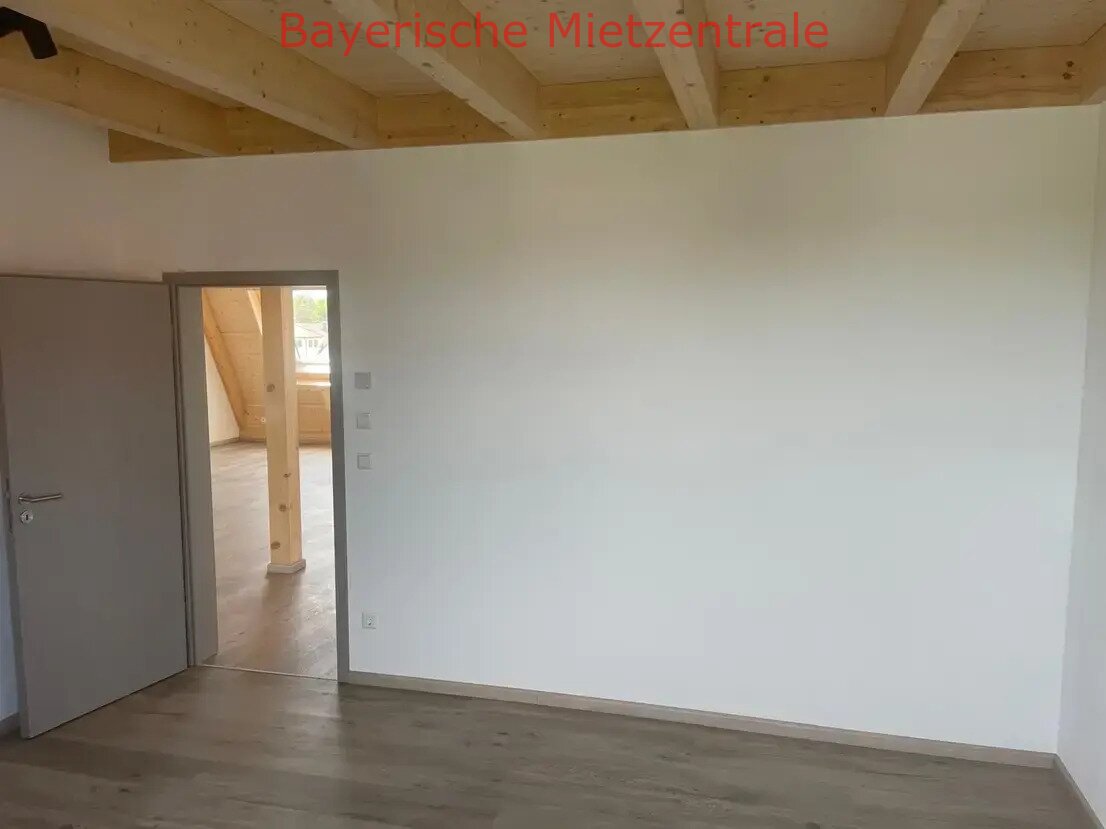 ***BAYERISCHE MIETZENTRALE: Sehr schönes Neubau-Penthouse mit großer Dachterrasse - bezugsfertig!!!***