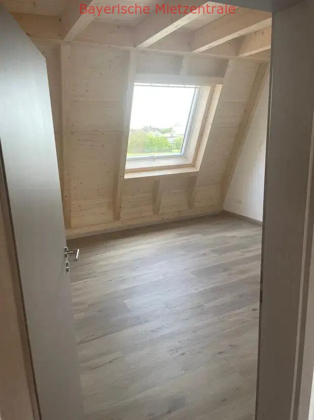 ***BAYERISCHE MIETZENTRALE: Sehr schönes Neubau-Penthouse mit großer Dachterrasse - bezugsfertig!!!***
