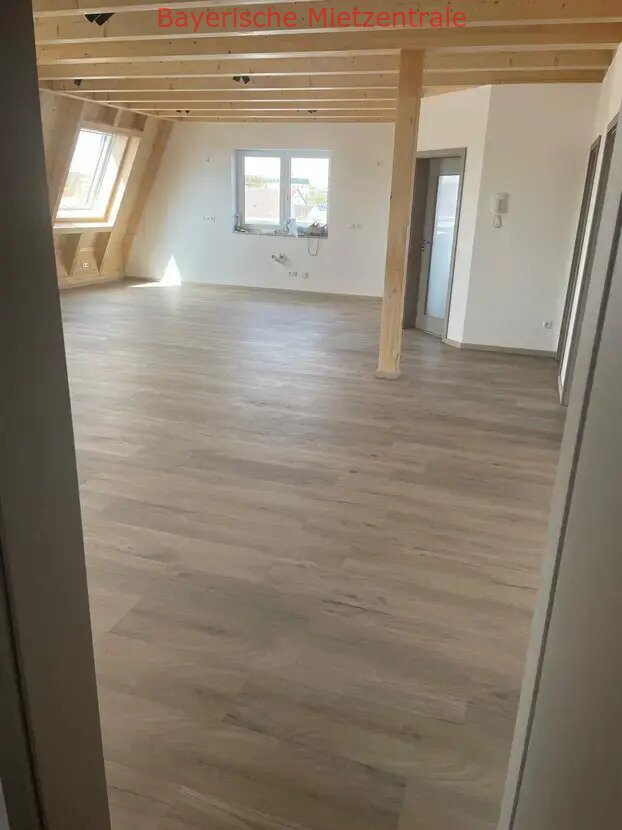***BAYERISCHE MIETZENTRALE: Sehr schönes Neubau-Penthouse mit großer Dachterrasse - bezugsfertig!!!***