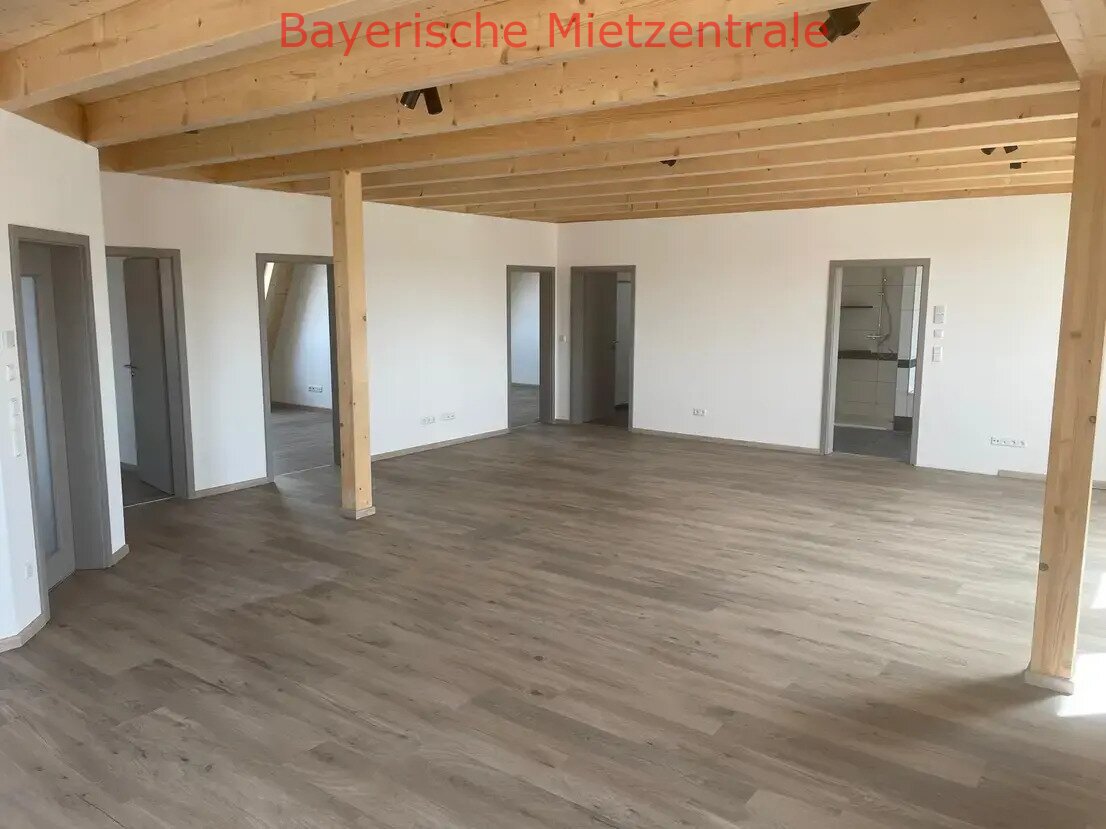 ***BAYERISCHE MIETZENTRALE: Sehr schönes Neubau-Penthouse mit großer Dachterrasse - bezugsfertig!!!***