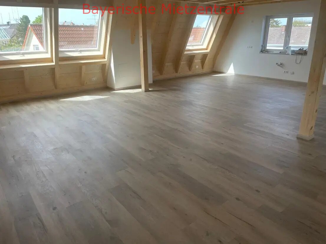 ***BAYERISCHE MIETZENTRALE: Sehr schönes Neubau-Penthouse mit großer Dachterrasse - bezugsfertig!!!***