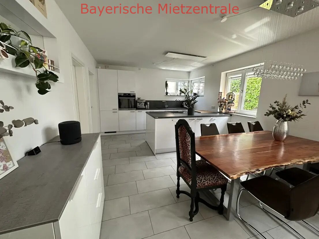 ***BAYERISCHE MIETZENTRALE: Attraktives und freistehendes 120 qm Einfamilienhaus!!!***